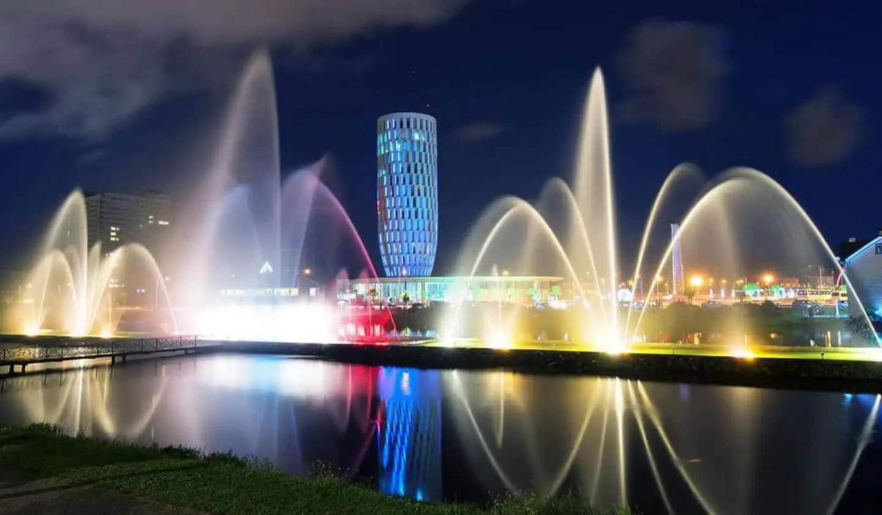 Sea View Apart-Hotel Orbi Twin Towers 1413 Batumi Bagian luar foto